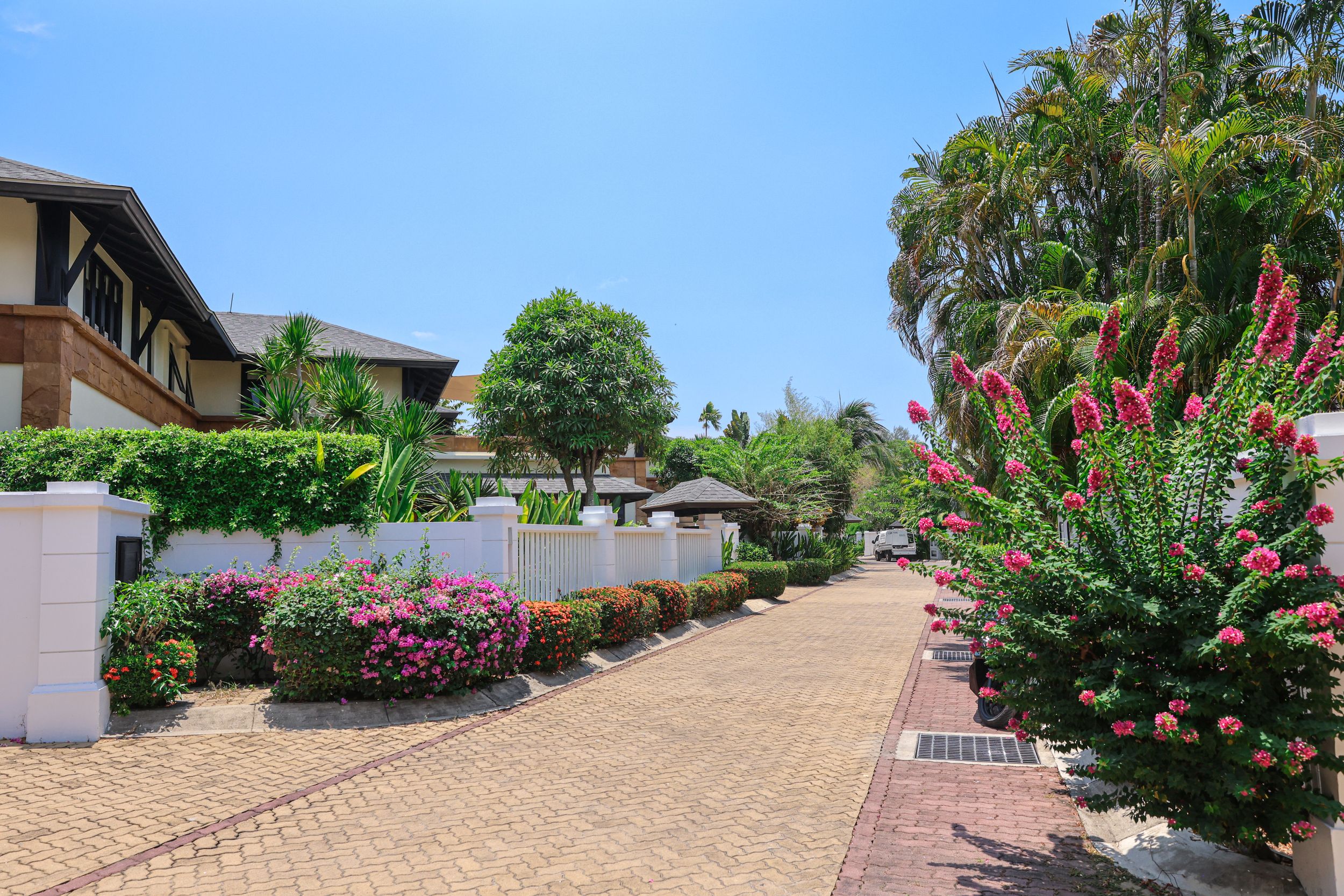 Chom Tawan Beachfront 74