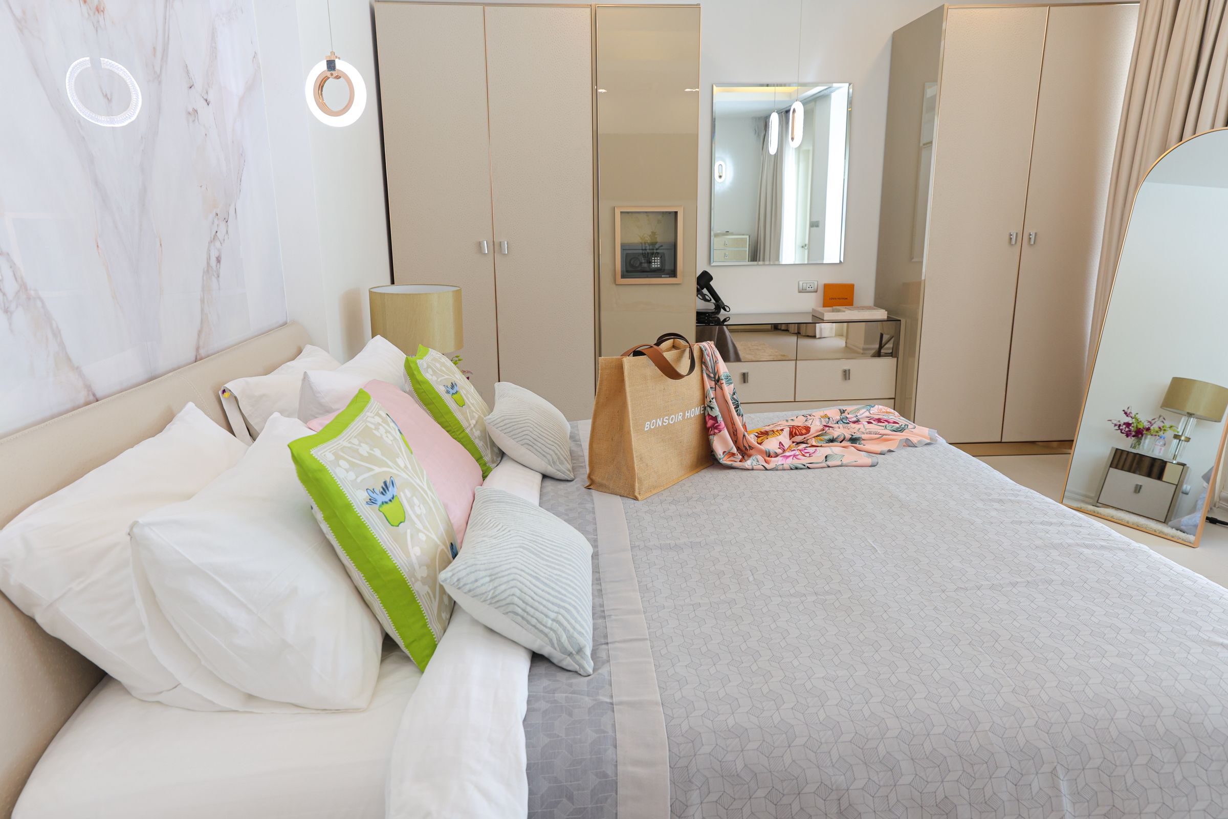 Chom Tawan Beachfront 11