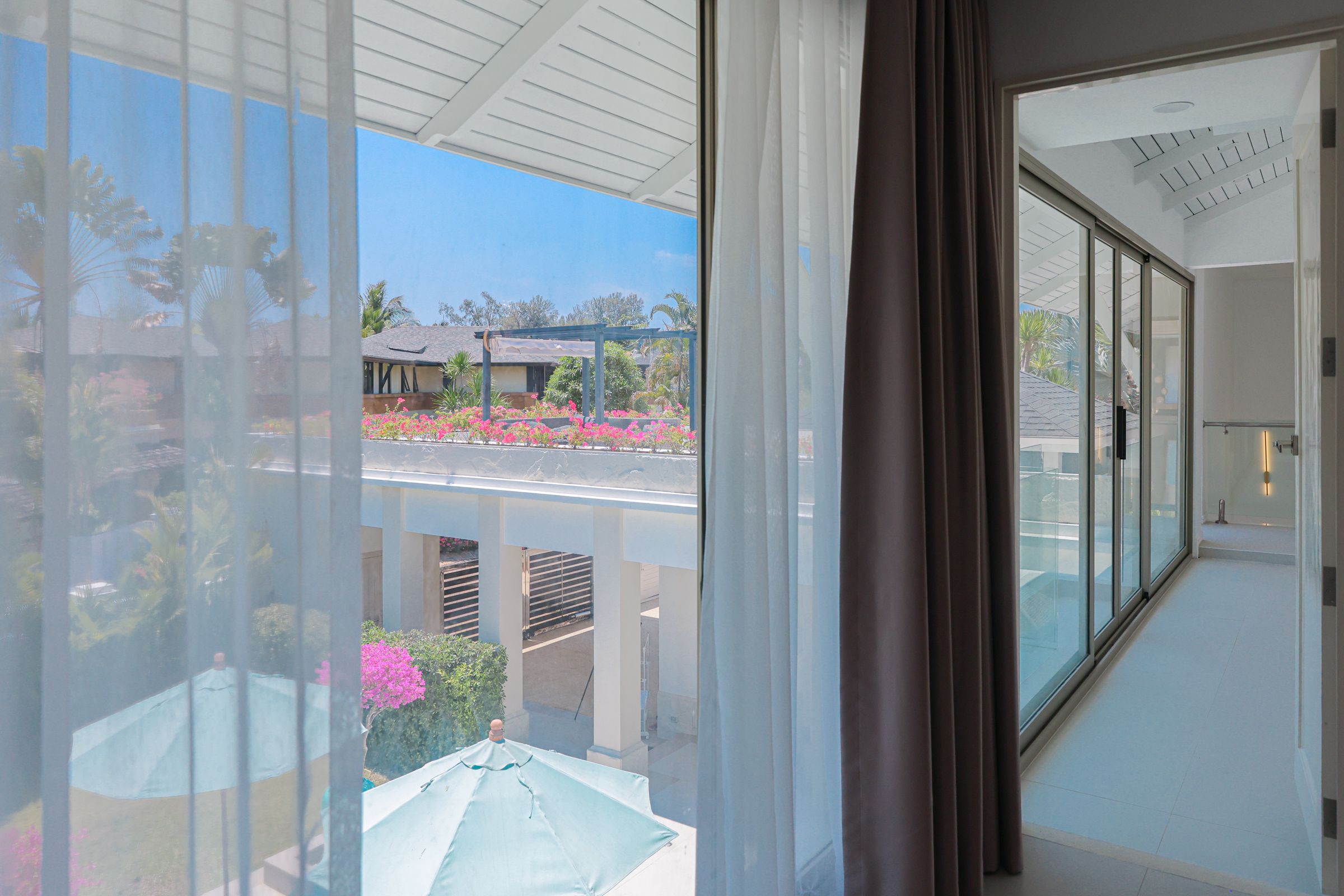 Chom Tawan Beachfront 16