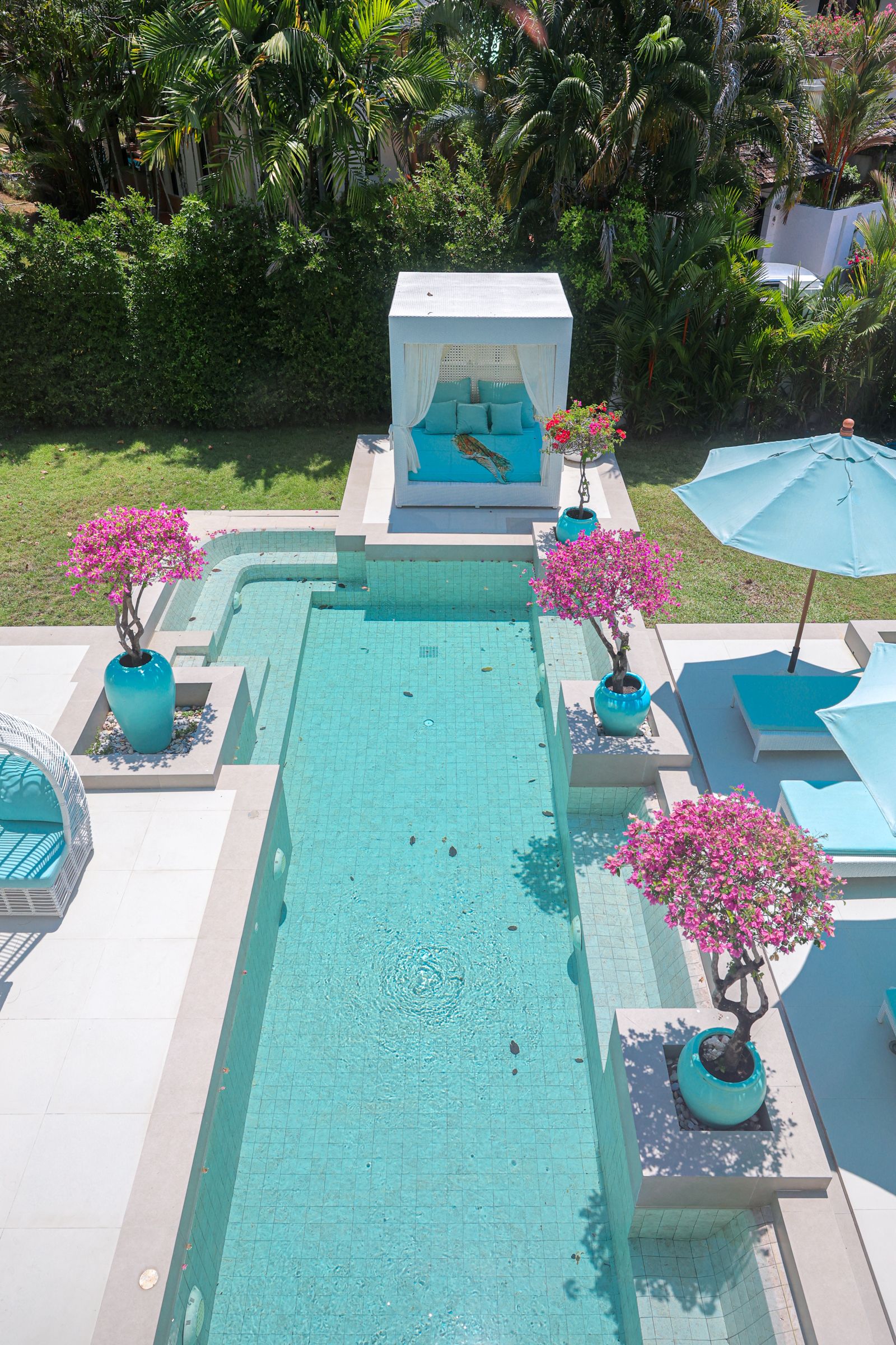 Chom Tawan Beachfront 19