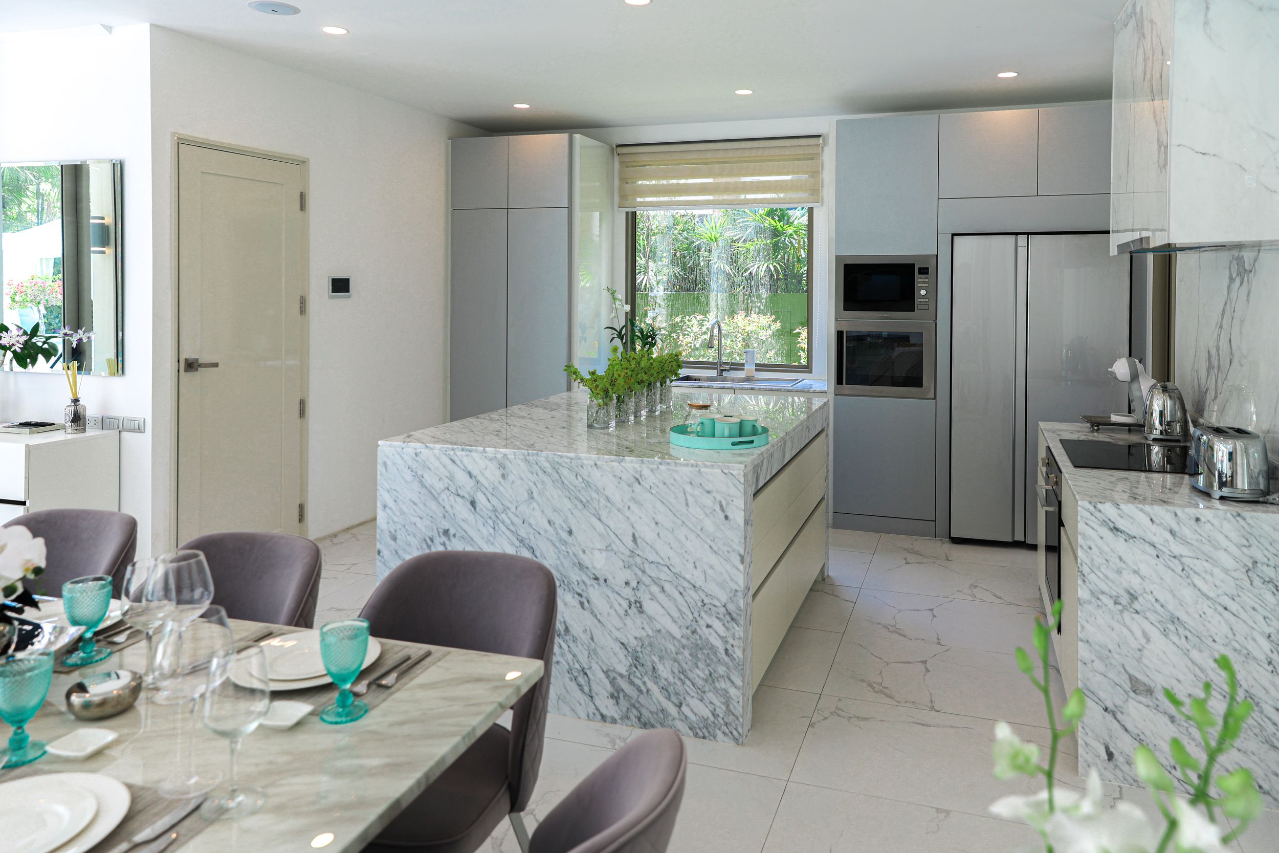 Chom Tawan Beachfront 67