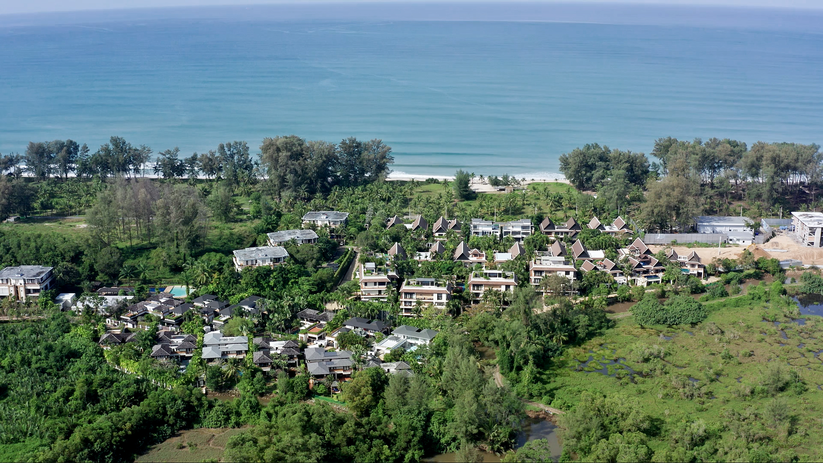Chom Tawan Beachfront 3