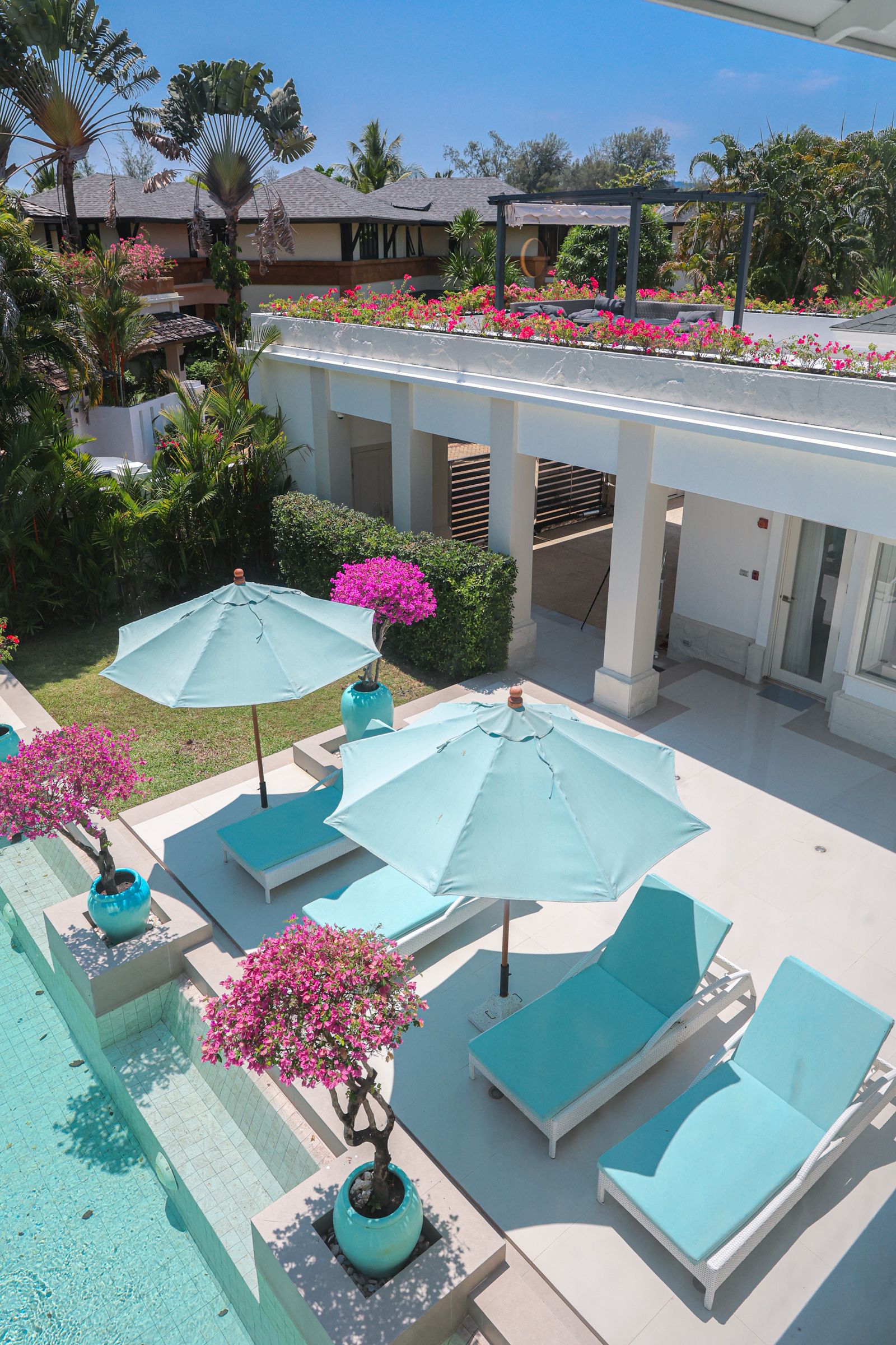 Chom Tawan Beachfront 18