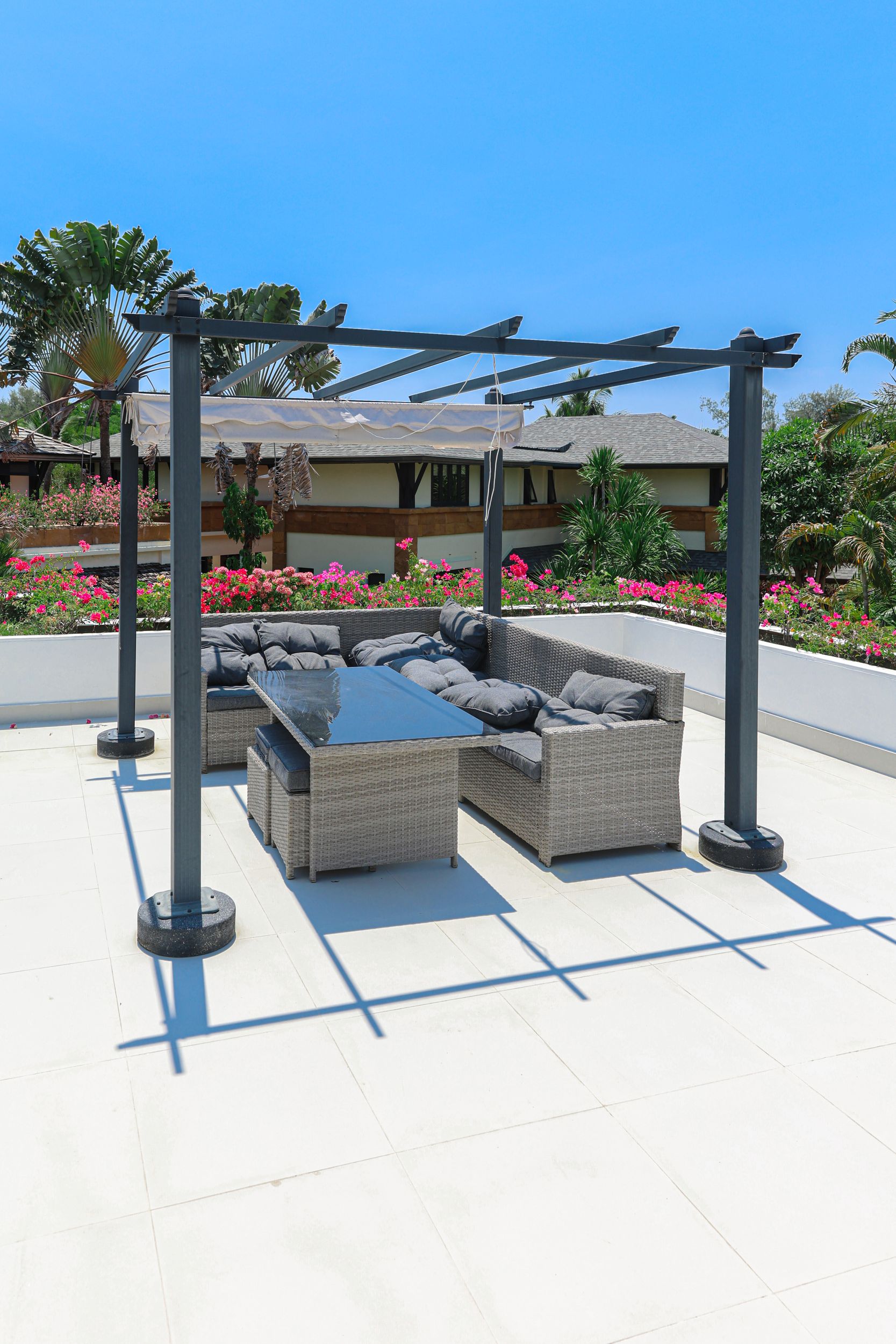 Chom Tawan Beachfront 61
