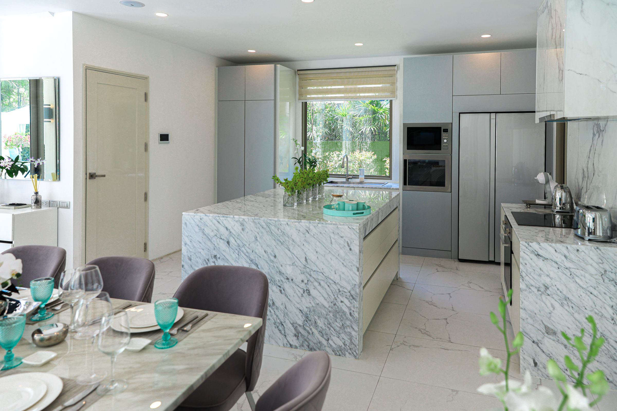 Chom Tawan Beachfront 27