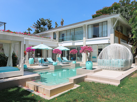 Chom Tawan Beachfront